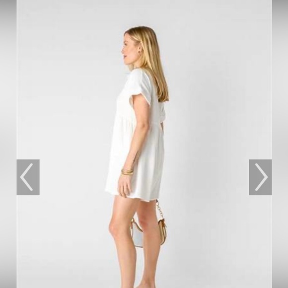 Vestique white Romper with Pockets - Picture 2 of 11